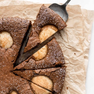 flourless chocolate pear cake