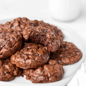 plate of decadent chocolate crinkle cookies