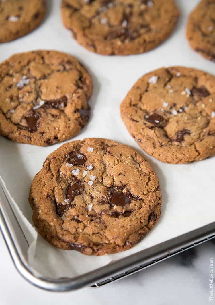https://www.thelittleepicurean.com/wp-content/uploads/2014/12/chocolate-chunk-cookies.jpg