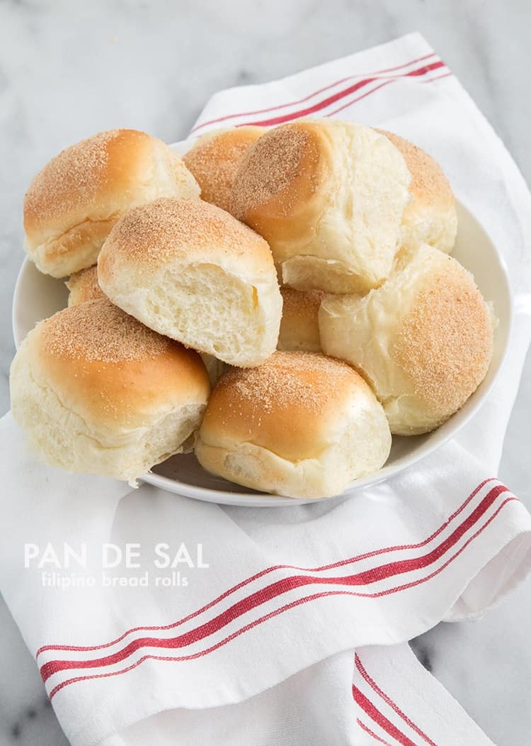pandesal-filipino-bread-rolls.jpg