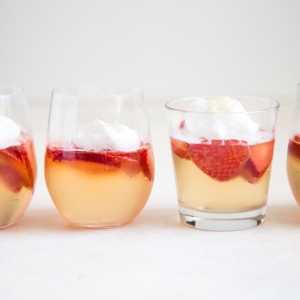 Strawberry Prosecco Jelly