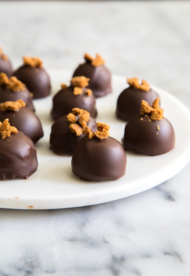 Cookie Butter Truffles- The Little Epicurean